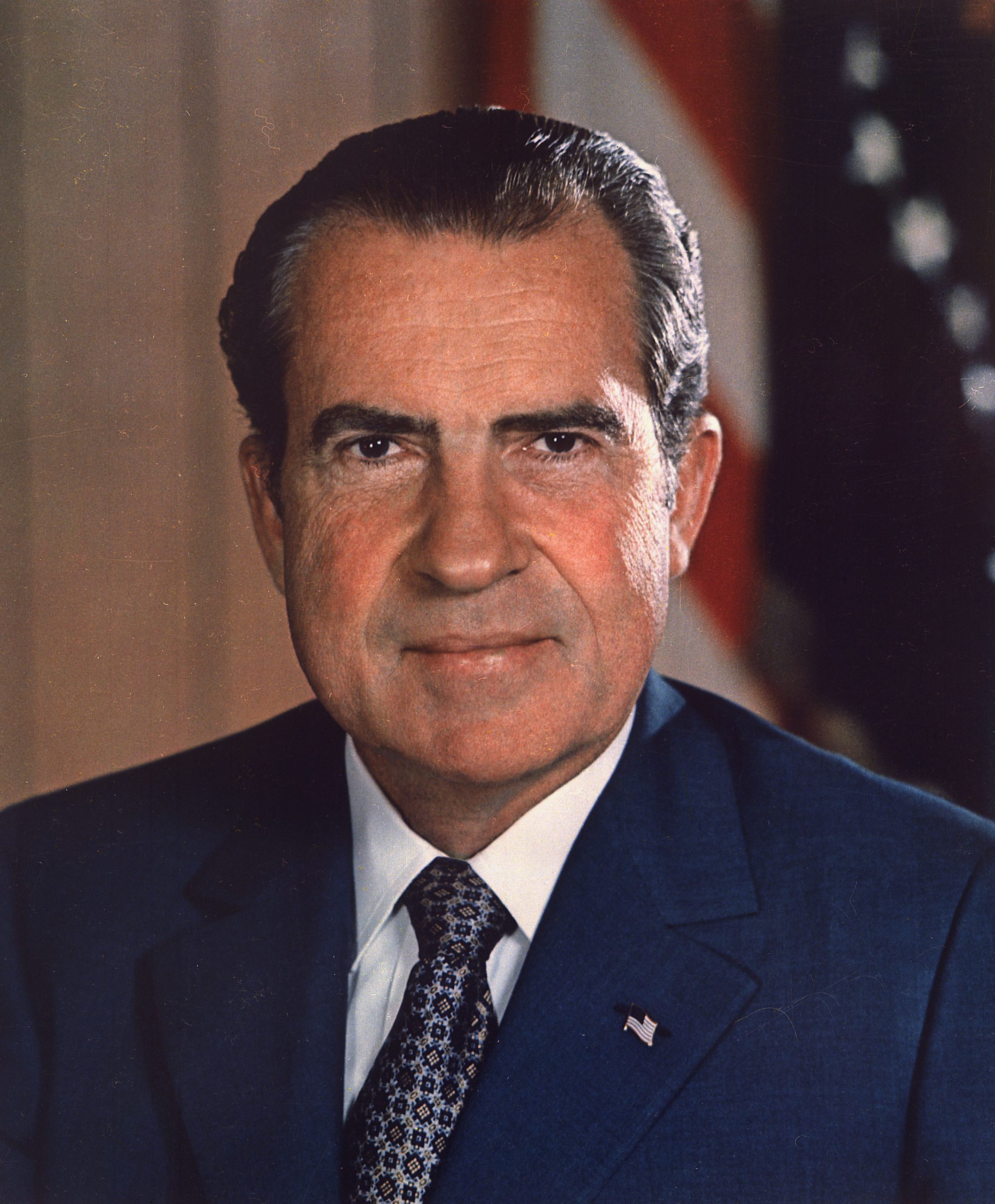 Official presidential portrait photograph of Richard Nixon